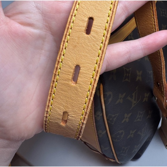 SOLD Louis Vuitton Tulum GM 2Way Crossbody/Shoulder Bag Monogram - Picture 15 of 16